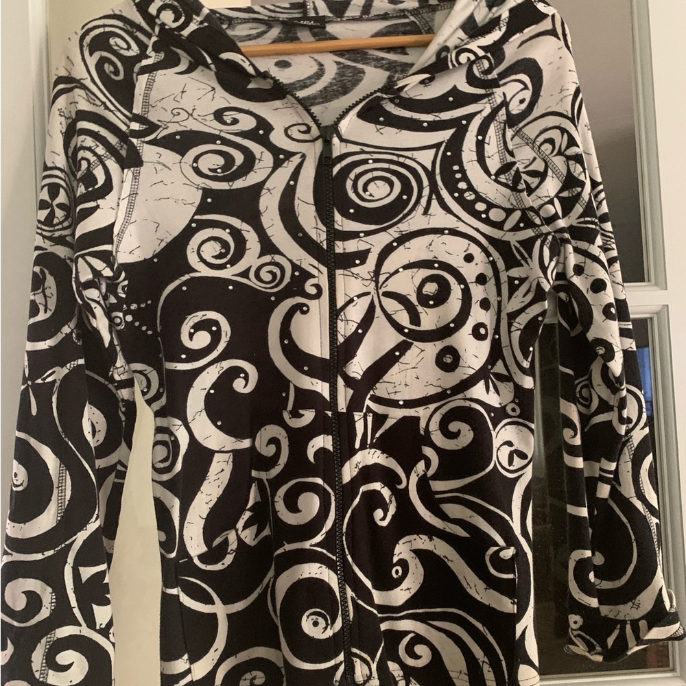 Black and White Swirl Pattern Hoodie
